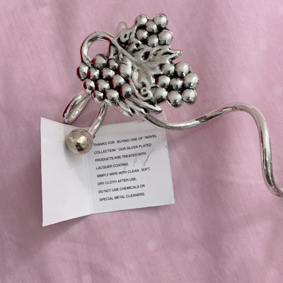 Fancy stand 🎄 - Picture 3 of 6